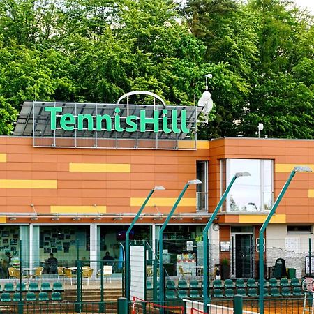 Tennishill Havirov Hotel Екстериор снимка